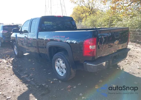 2008 Chevrolet Silverado 1500 Work Truck z USA, uszkodzony, nr VIN 1GCEK19CX8Z327936